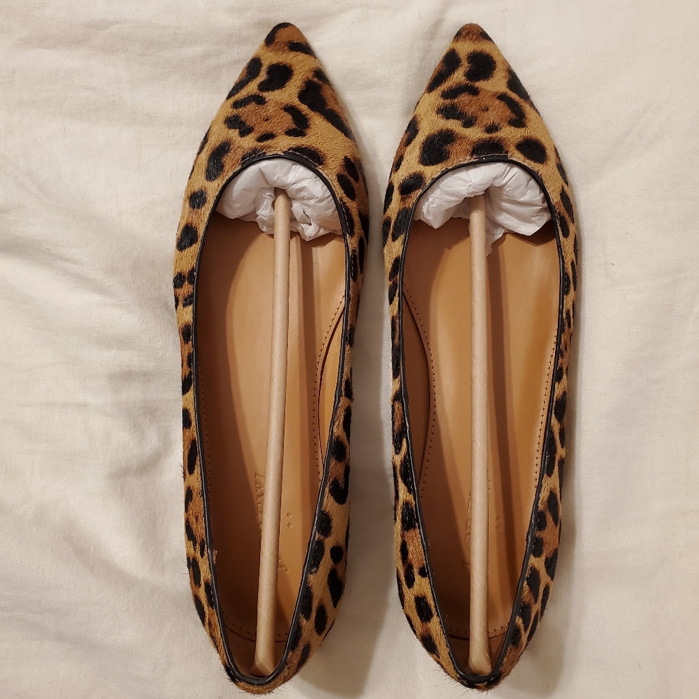 Statement leopard print flats